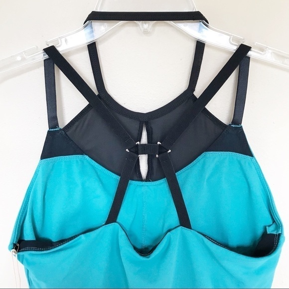Fabletics NWT Acadia Performance Tank XS Teal - Picture 6 of 8